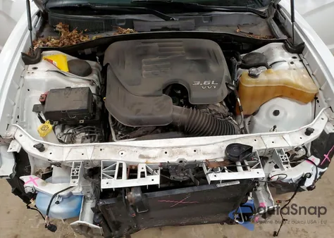 2016 Dodge Charger Sxt z USA, uszkodzony, nr VIN 2C3CDXHG8GH227264